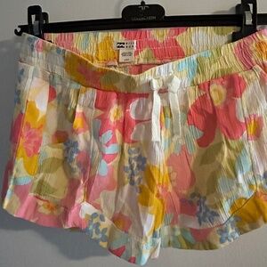 Floral short Billabong